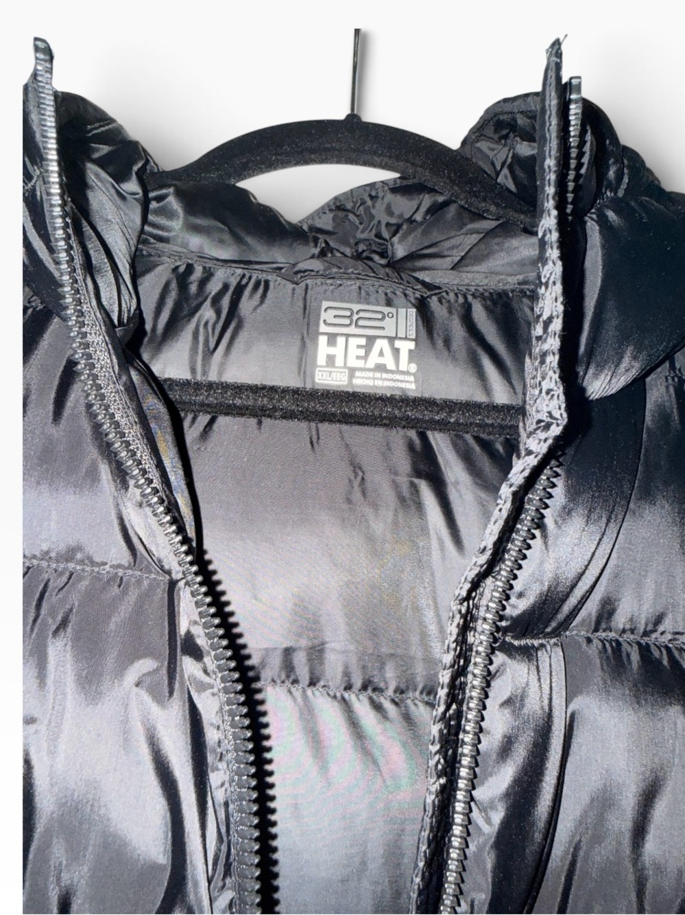 32 Degrees Women's Black Hooded Packable Puffer Jacket - Picture 6 of 7